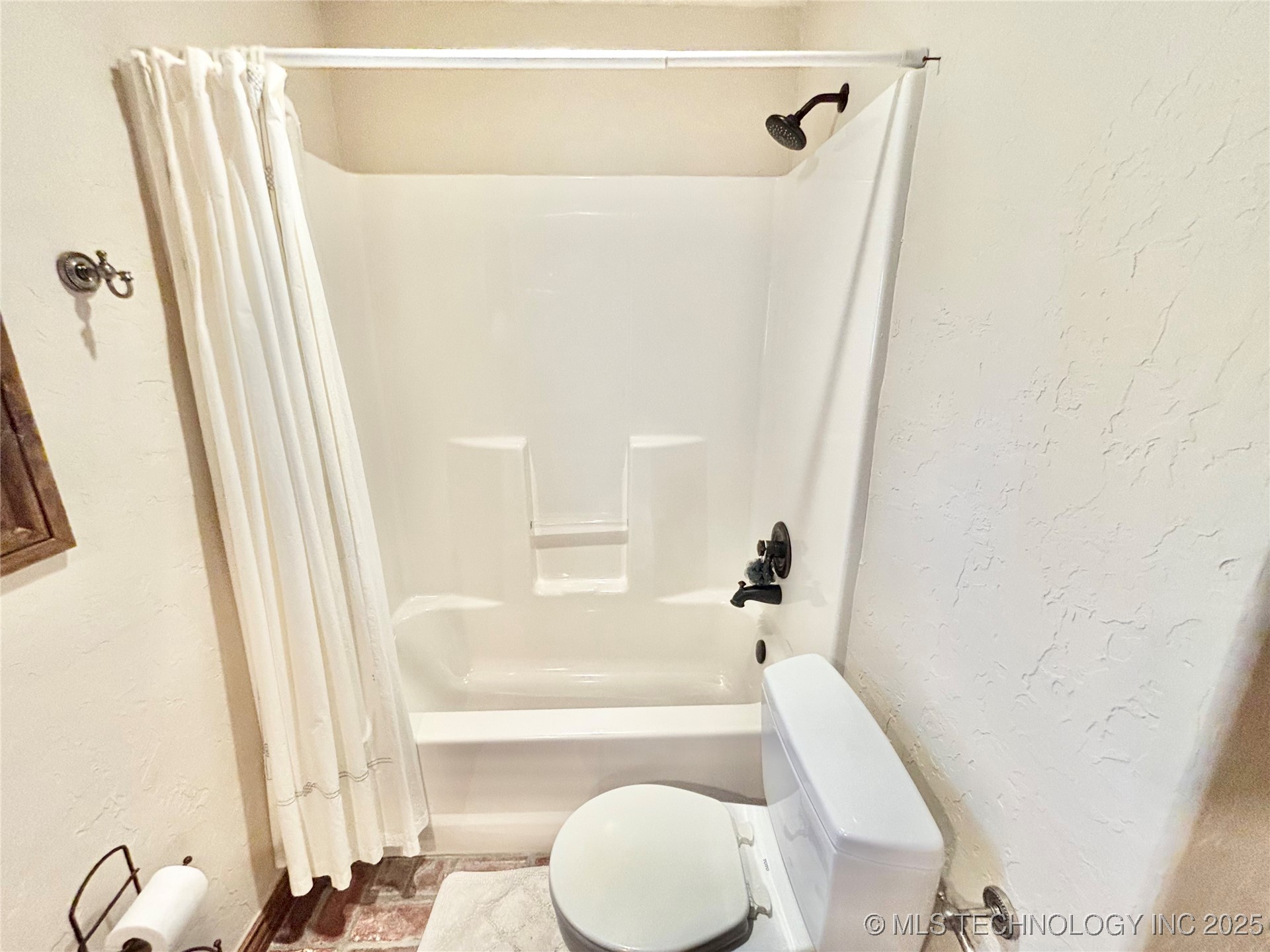 2102 N Peaceful Lane Stigler OK 74462