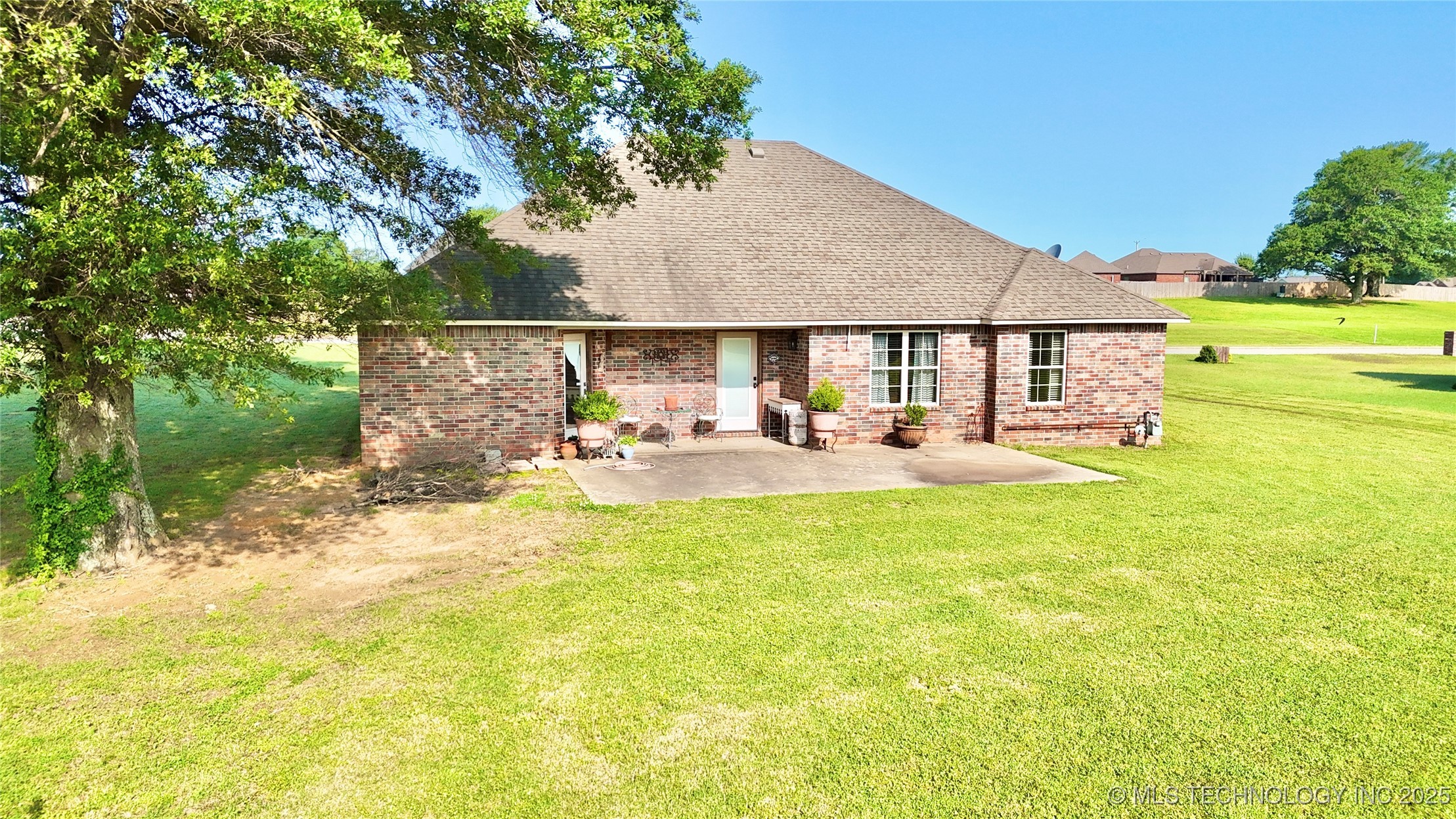 2102 N Peaceful Lane Stigler OK 74462