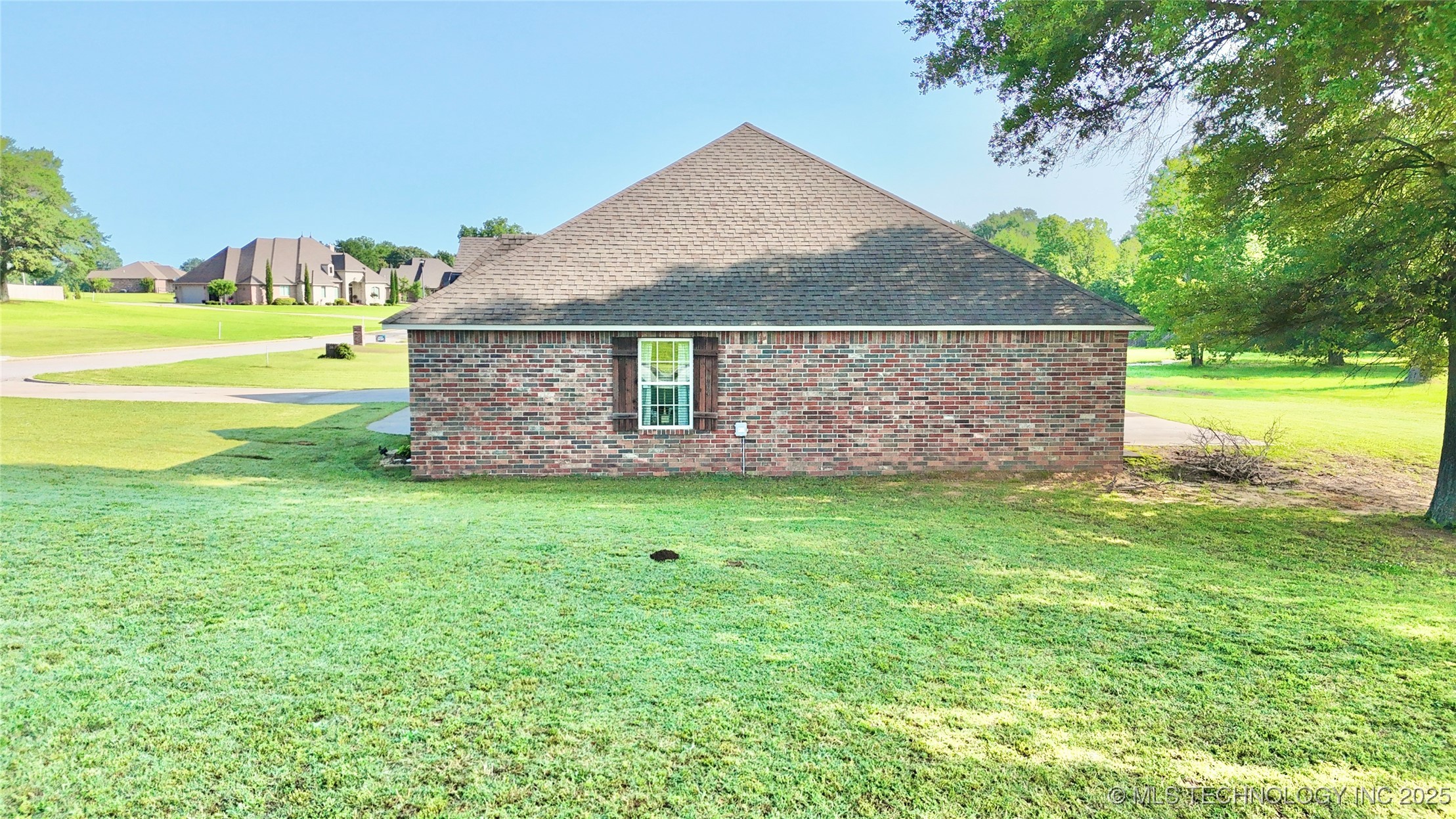 2102 N Peaceful Lane Stigler OK 74462