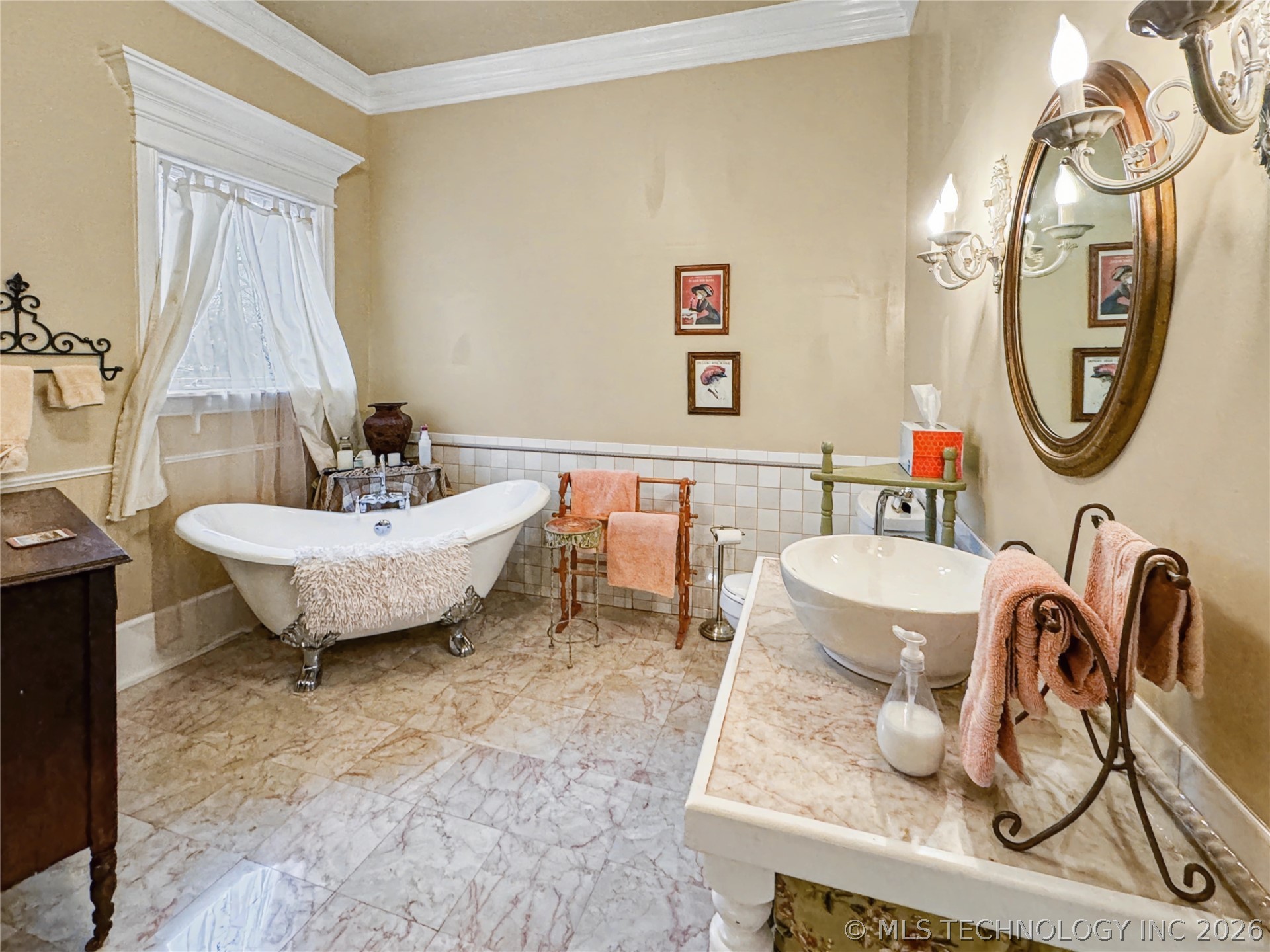 224 W Chickasaw Street Tahlequah OK 74464