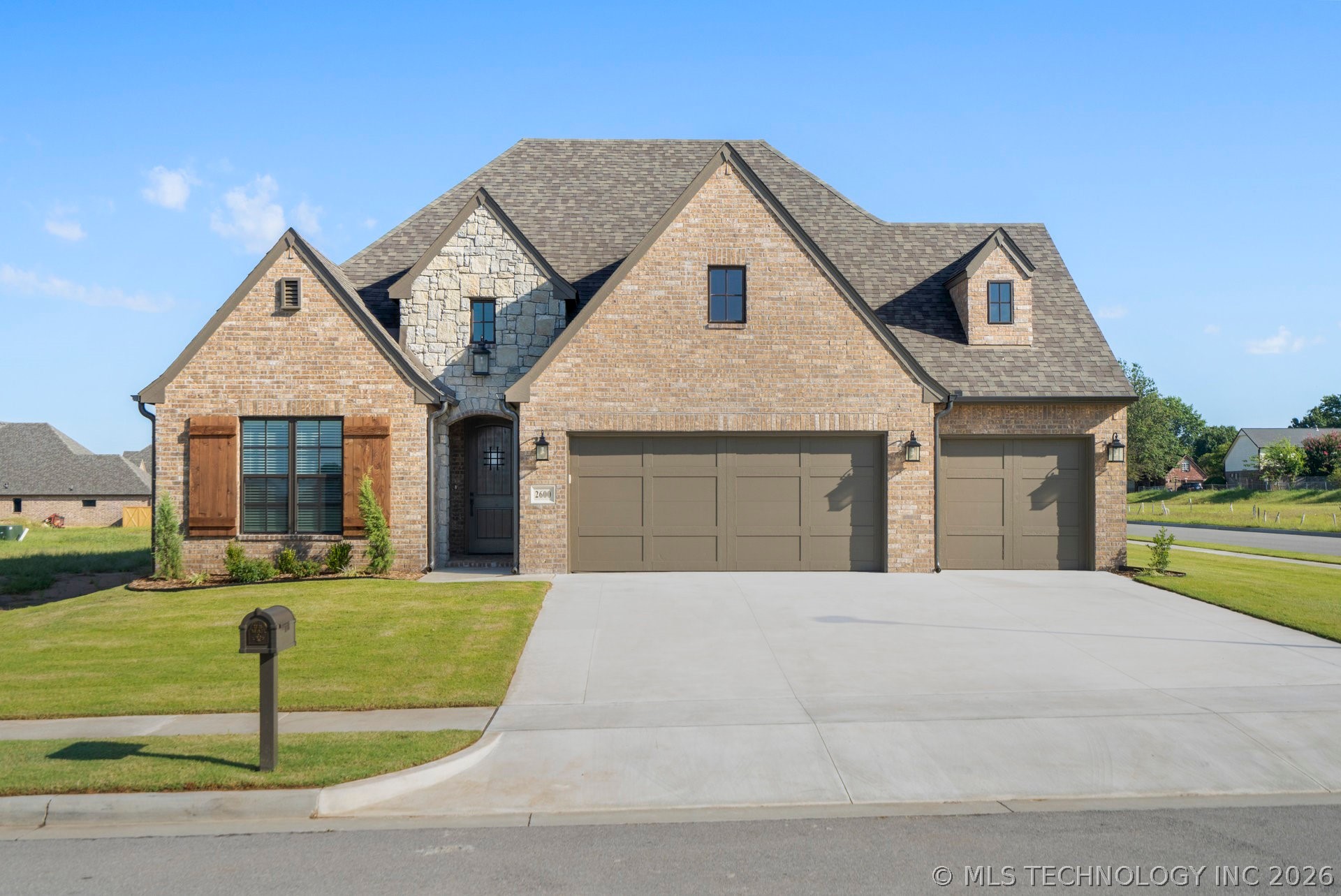 2600 W Twin Oaks Street Broken Arrow OK 74012