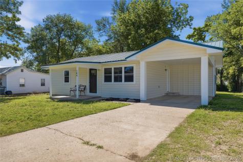 706 E Redwood Avenue N Sallisaw OK 74955