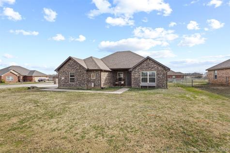 96 Dawson Drive Calera OK 74730