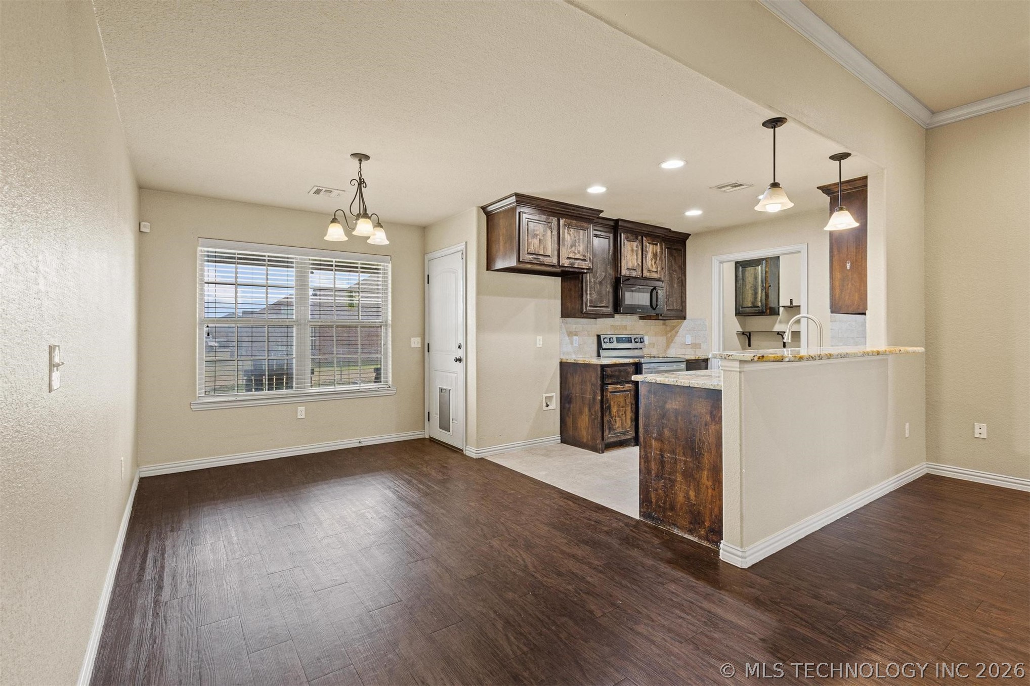 96 Dawson Drive Calera OK 74730