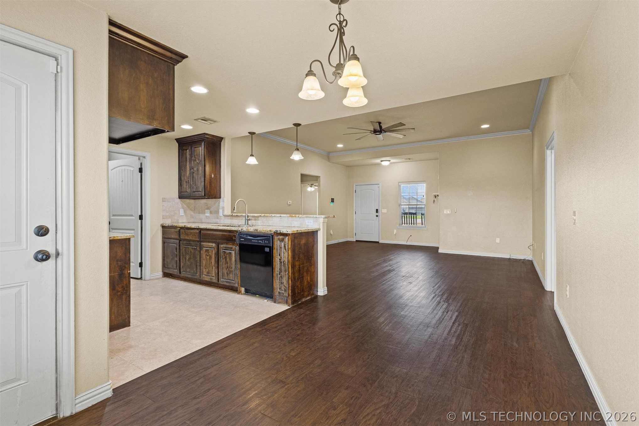 96 Dawson Drive Calera OK 74730