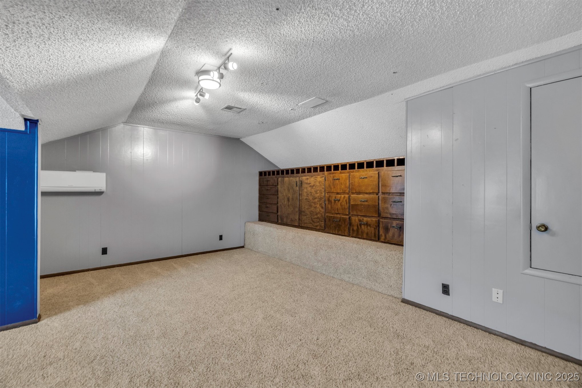 6717 S Oswego Avenue Tulsa OK 74136