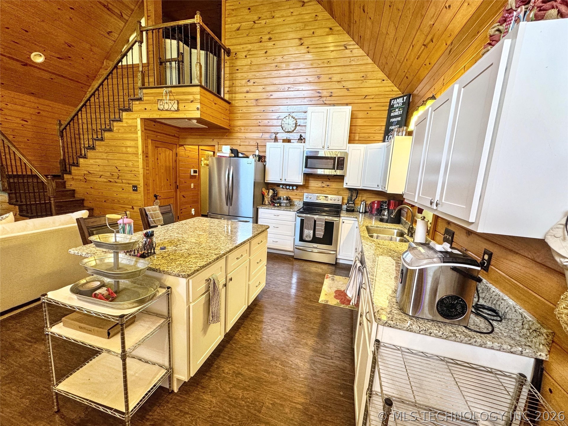 33473 Highway 82 Cookson OK 74427