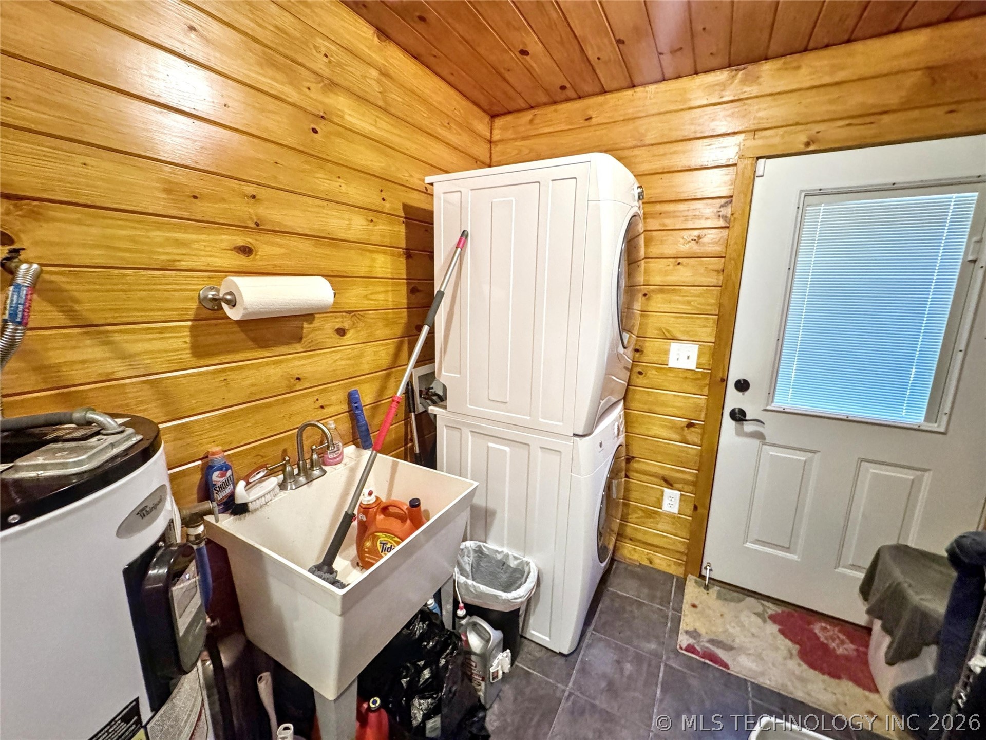 33473 Highway 82 Cookson OK 74427