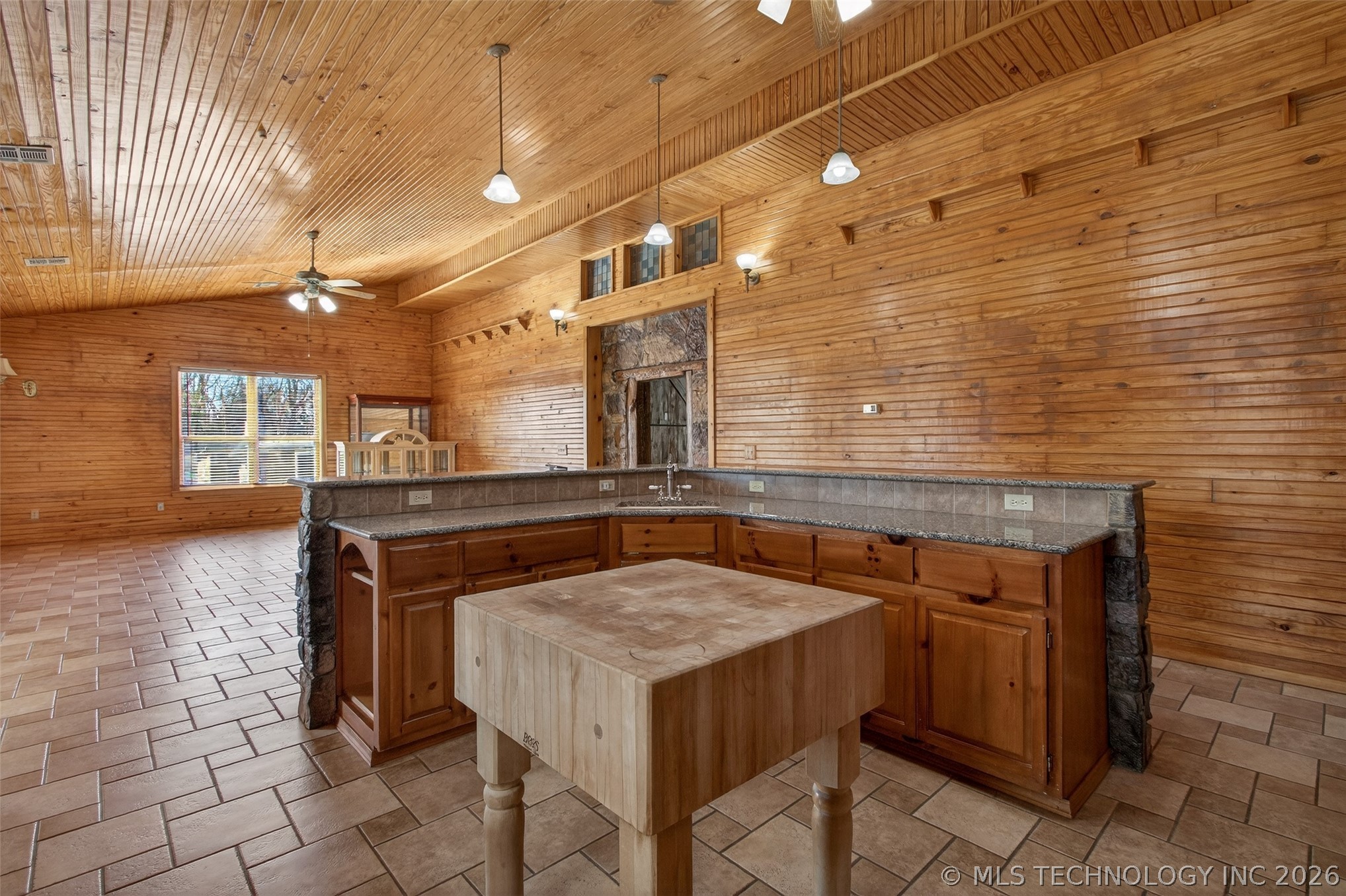 19104 S 4250 Road Claremore OK 74019