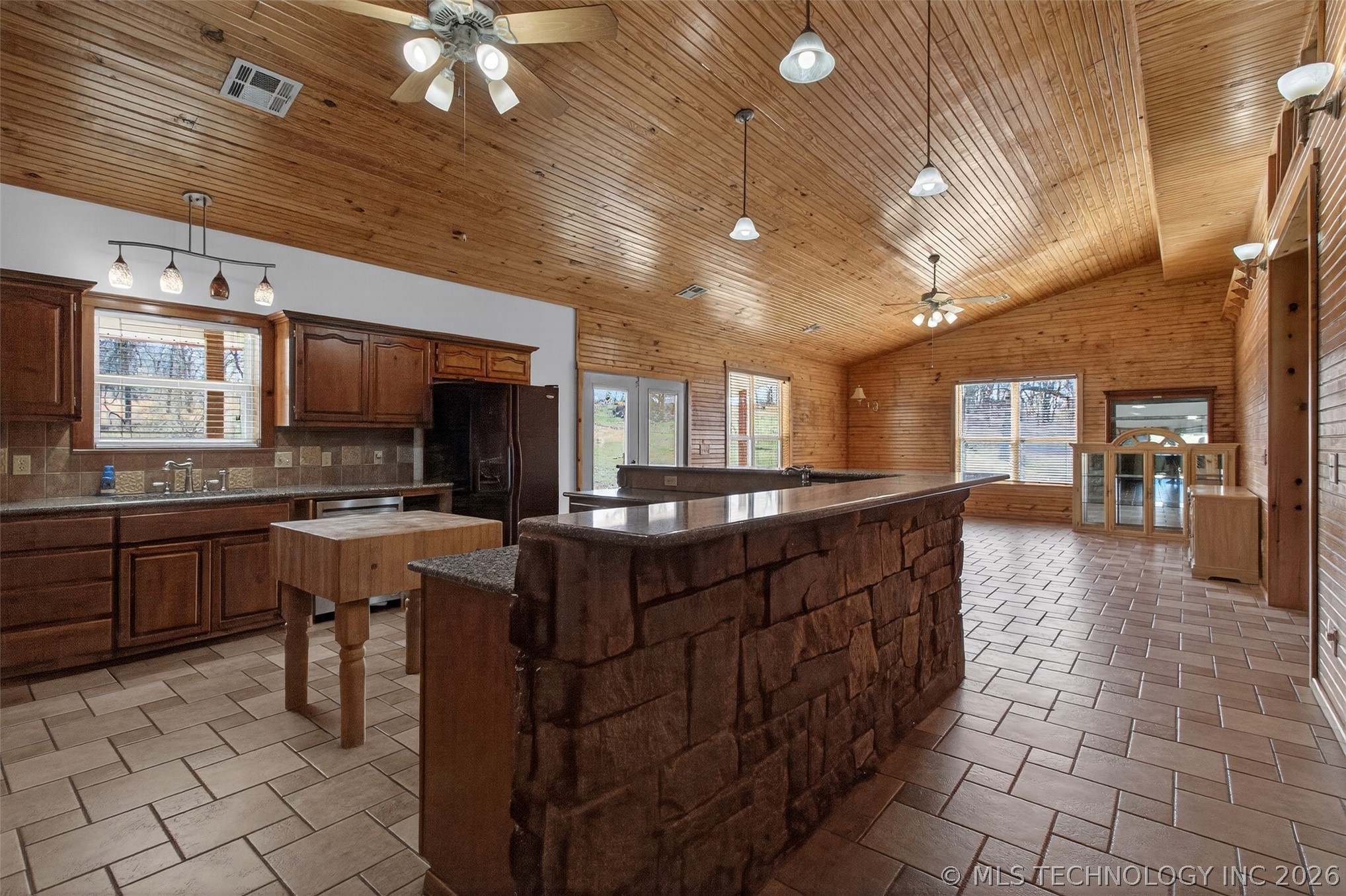 19104 S 4250 Road Claremore OK 74019
