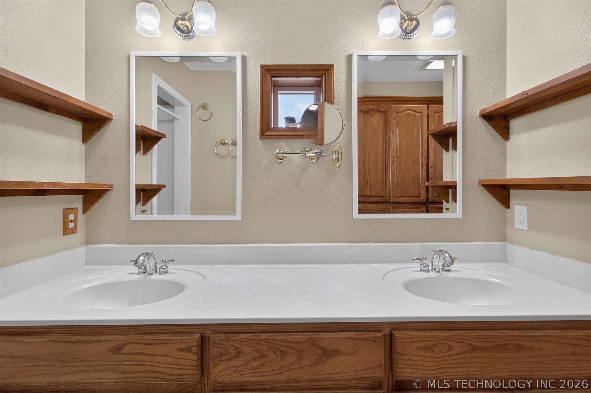19104 S 4250 Road Claremore OK 74019
