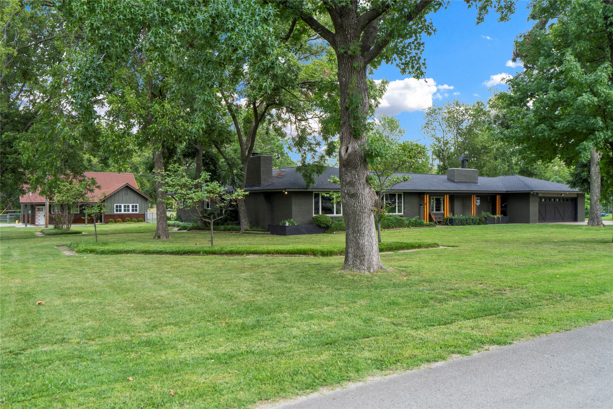 9402 E 16th Street Tulsa OK 74112