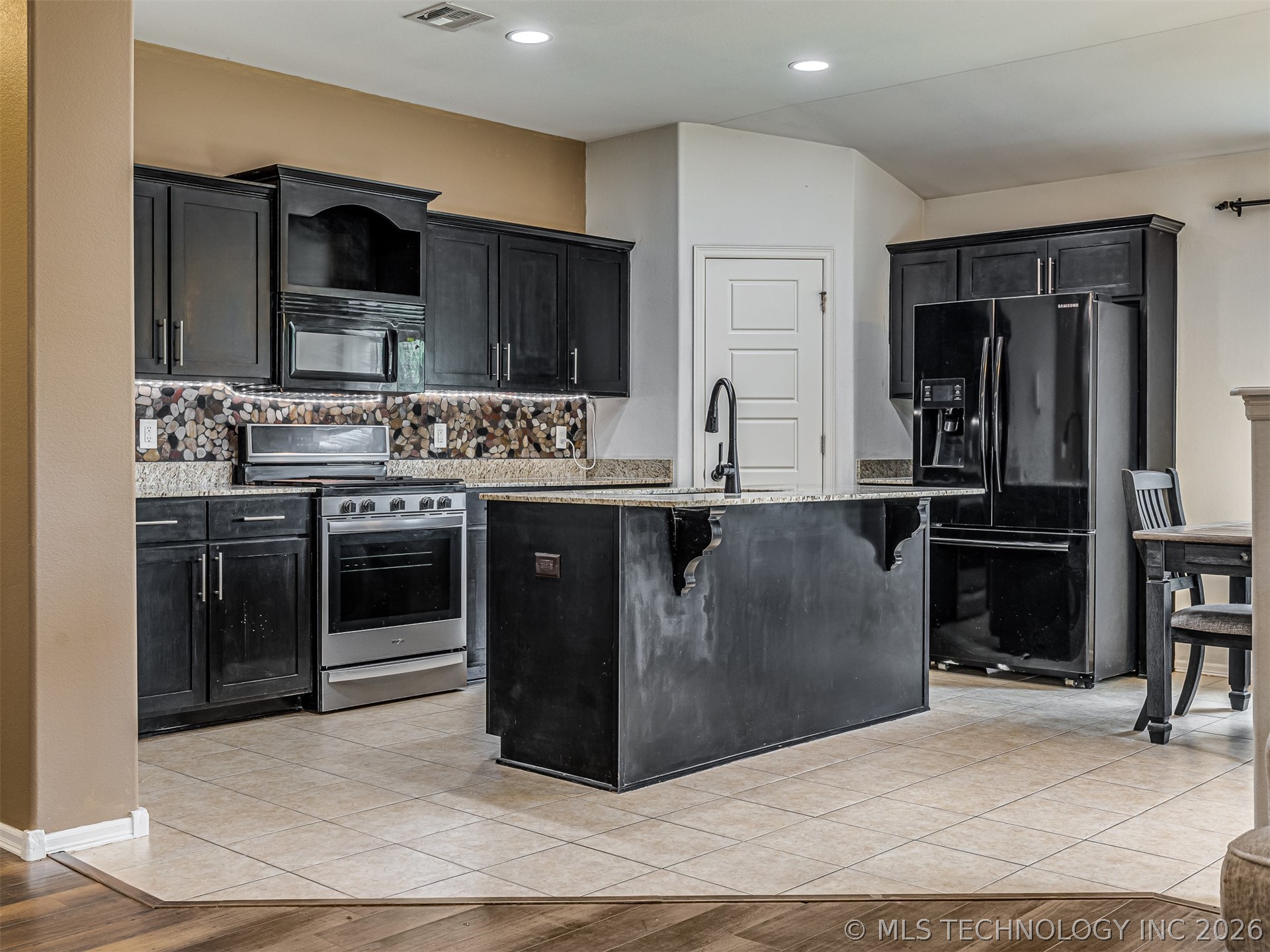 10933 N 154th Eastavenue Owasso OK 74055