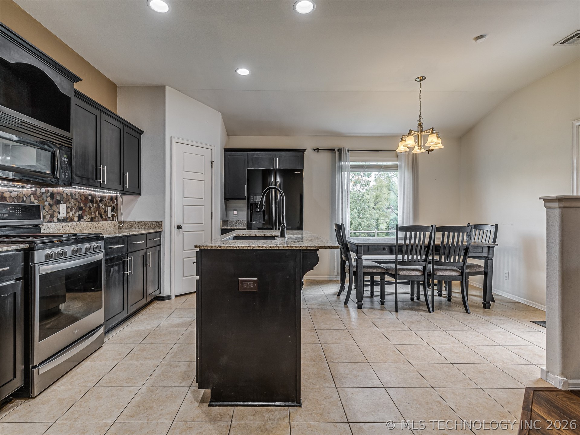 10933 N 154th Eastavenue Owasso OK 74055