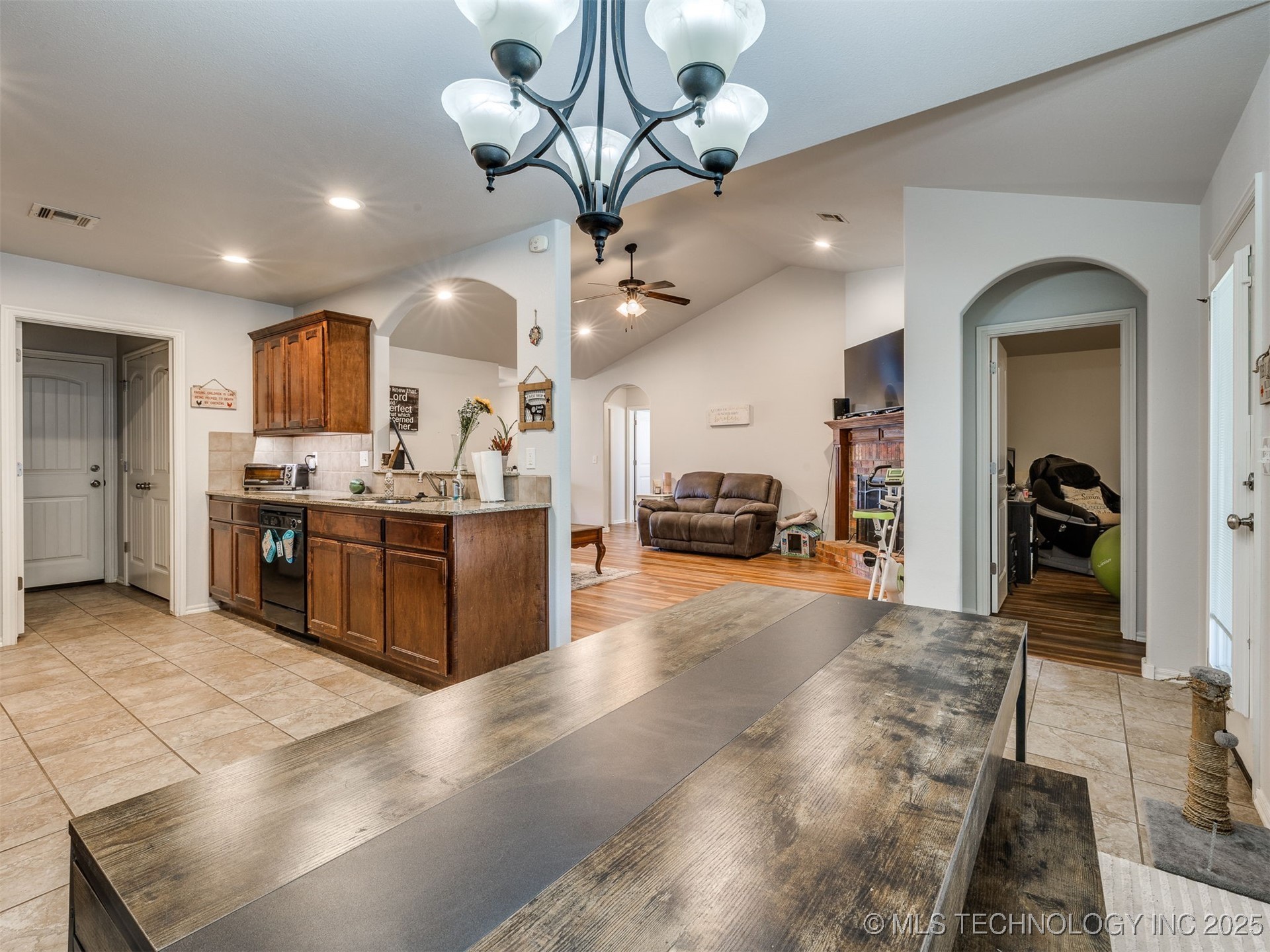 202 W 46th Street Sand Springs OK 74063