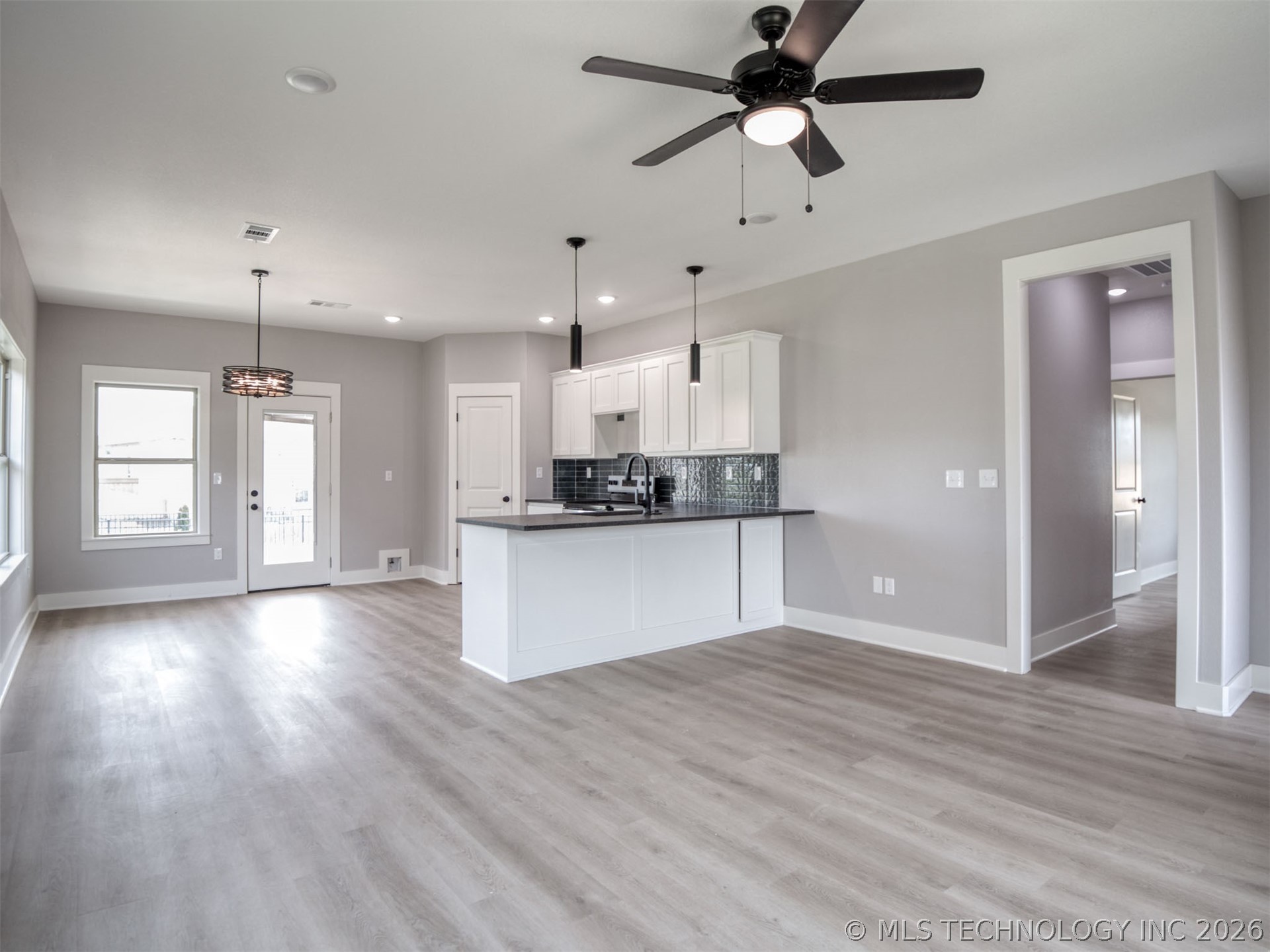 1190 Wild Indigo Circle Calera OK 74730