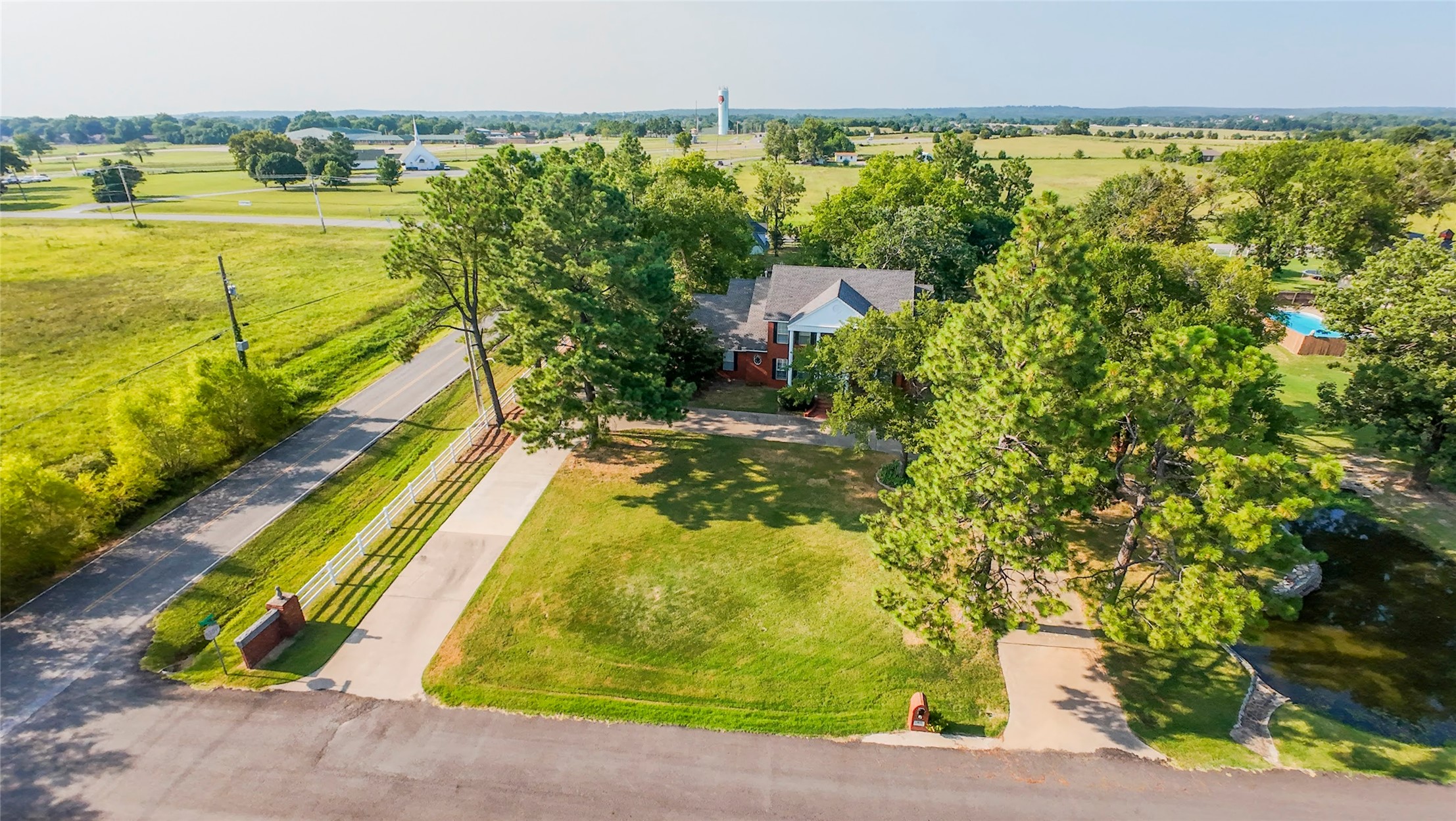 1404 Saddle Brook Drive Fort Gibson OK 74434