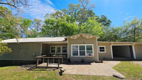 3905 Holiday Acres Drive Fort Towson OK 74735