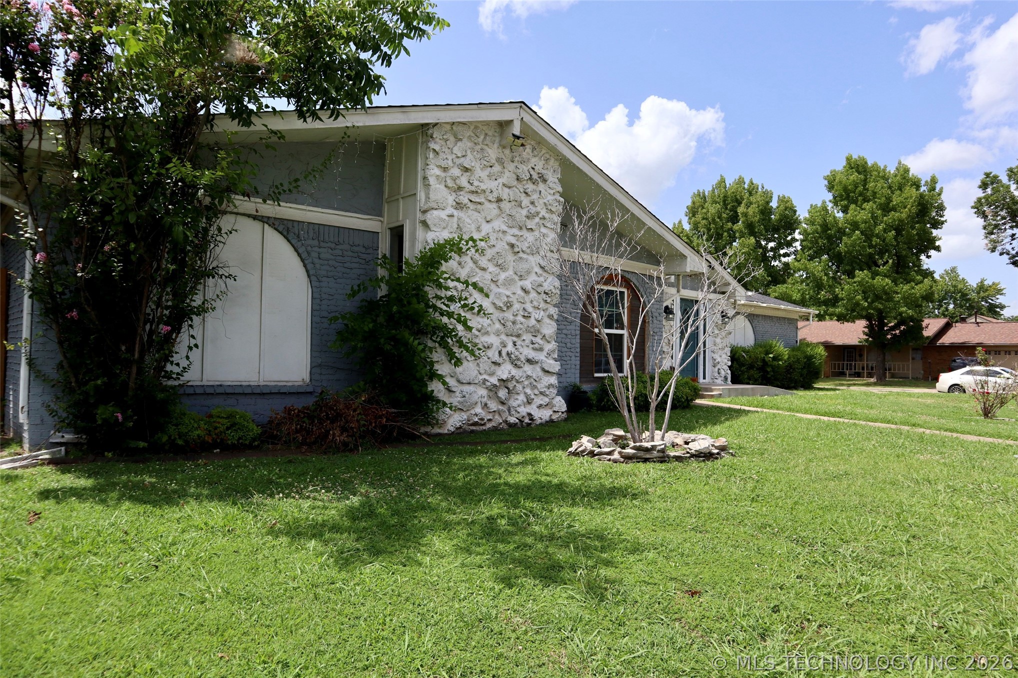 2706 S 104th Eastavenue Tulsa OK 74129