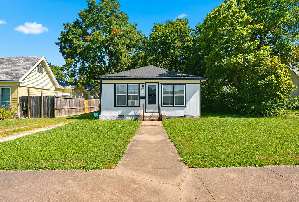816 E 9th Ada OK 74820