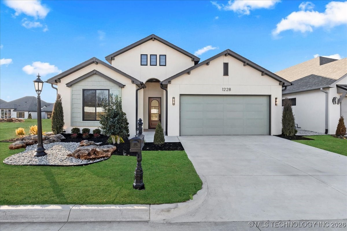 1228 N 72nd Street Broken Arrow OK 74014