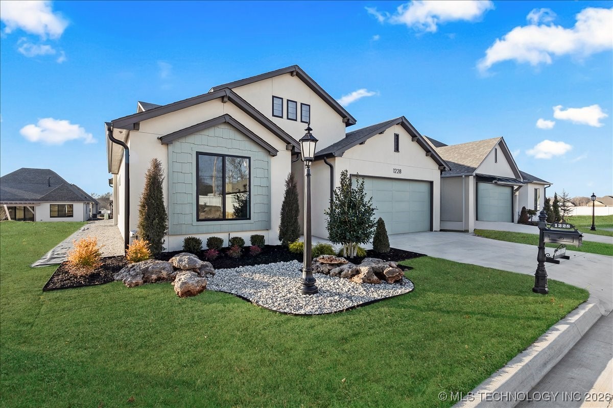 1228 N 72nd Street Broken Arrow OK 74014