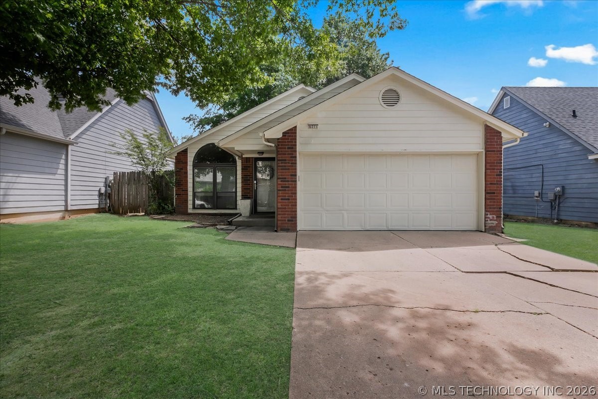 6211 S 28th Westavenue Tulsa OK 74132
