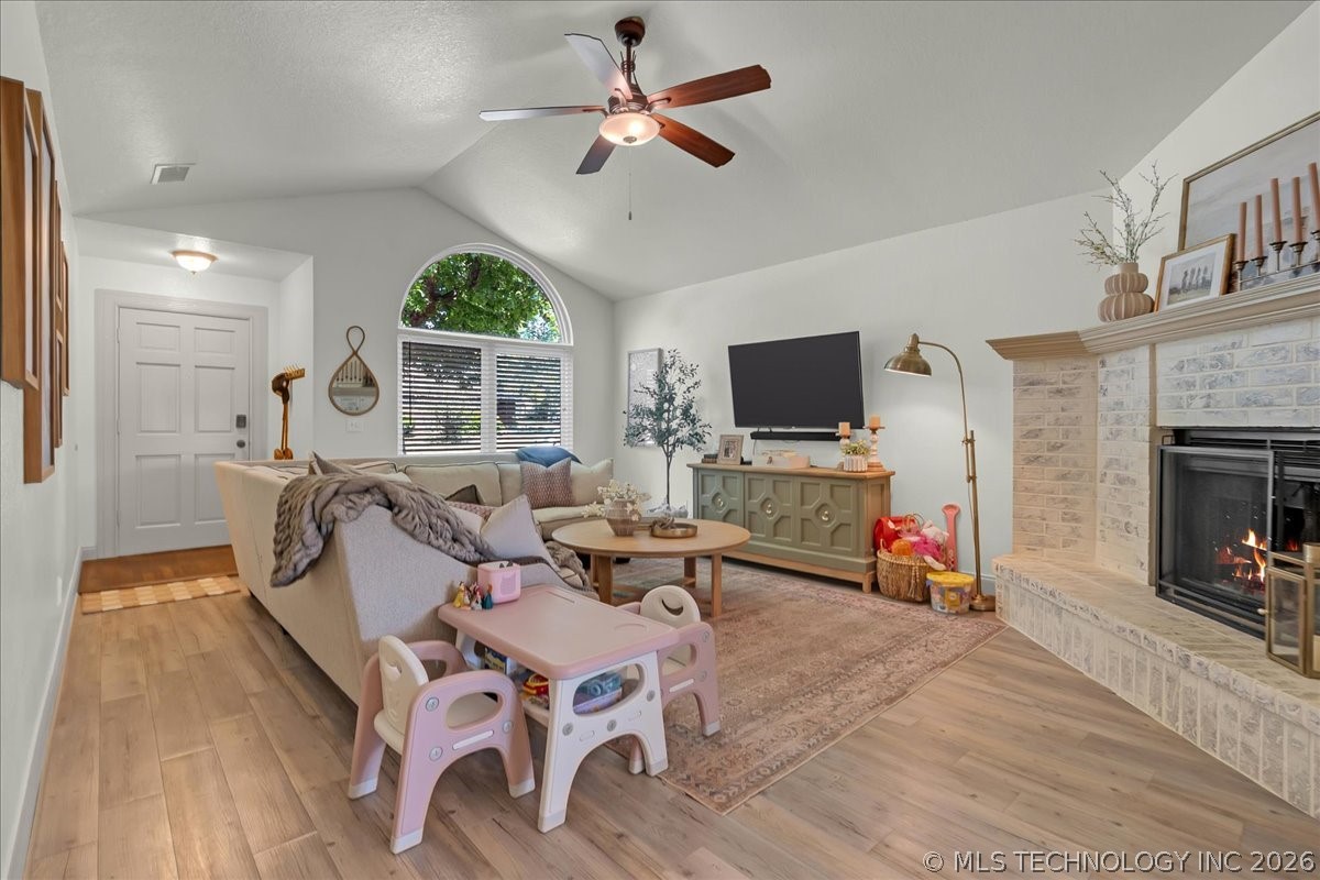 6211 S 28th Westavenue Tulsa OK 74132