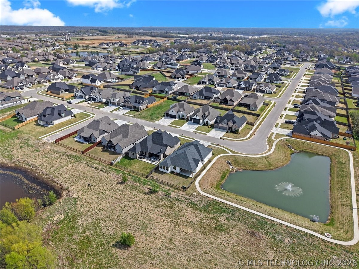 13722 S 20th Place E Bixby OK 74008