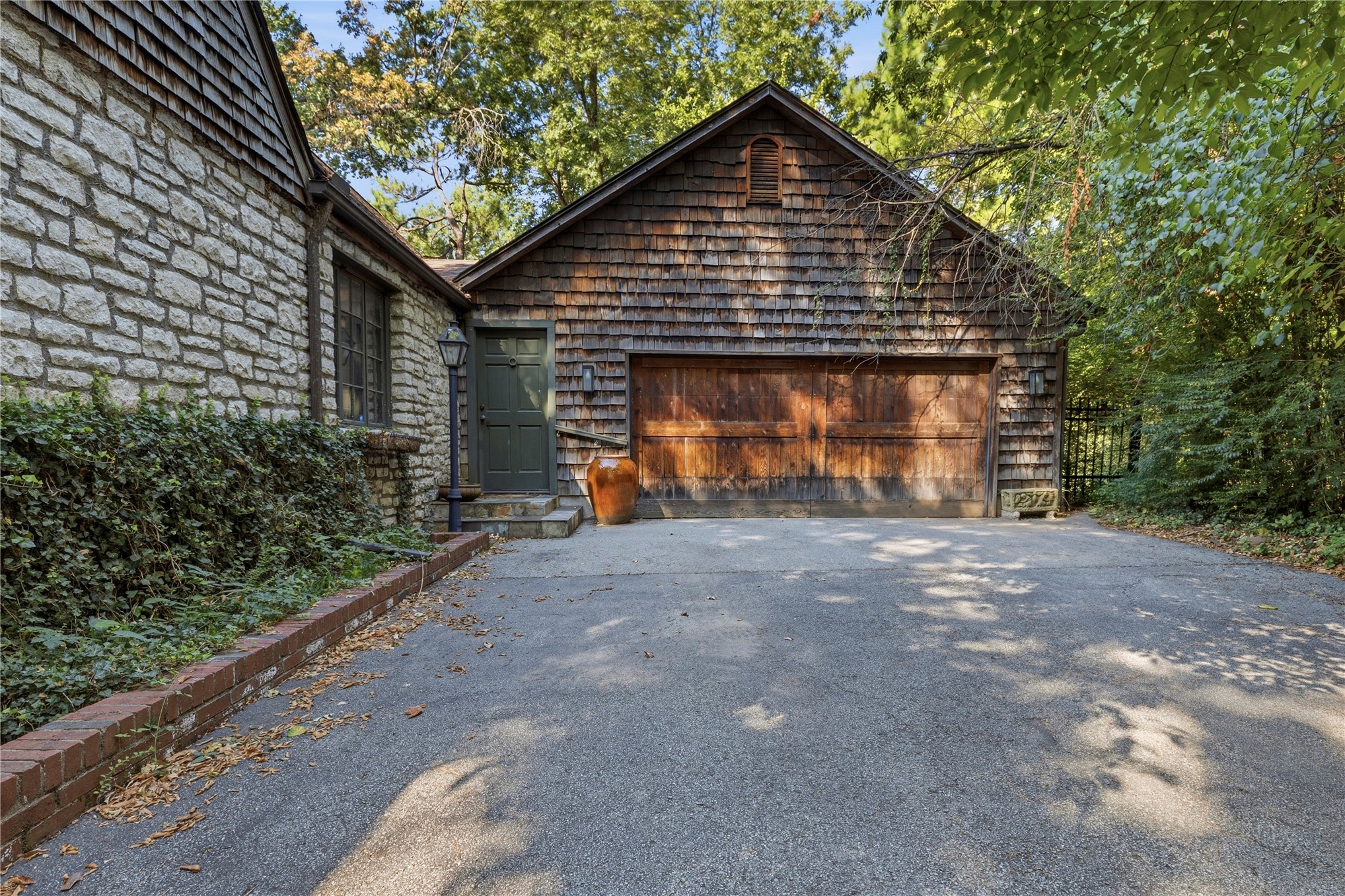 4730 S Columbia Place Tulsa OK 74105