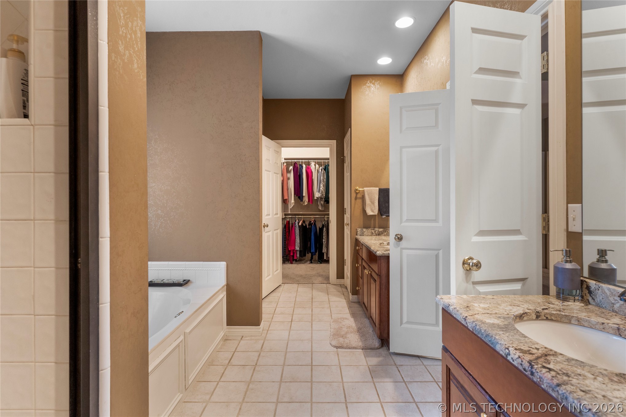 9034 S Maplewood Avenue Tulsa OK 74137