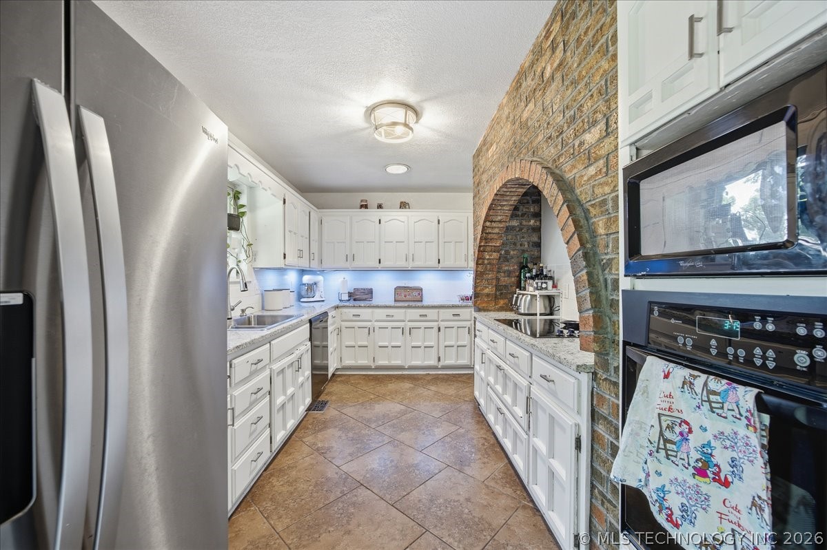334 Spruce Court Sand Springs OK 74063