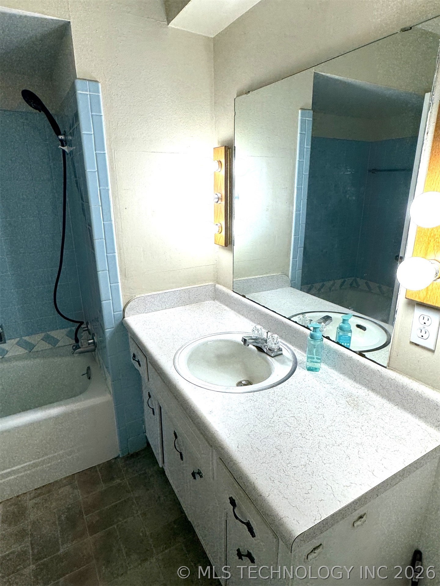 900 Sherry Drive Stratford OK 74872