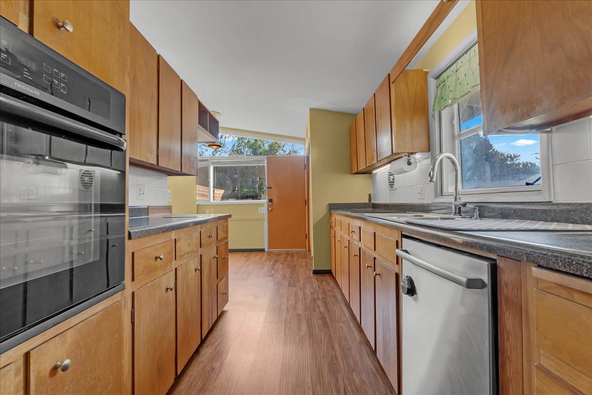 5803 E 25th Place Tulsa OK 74114