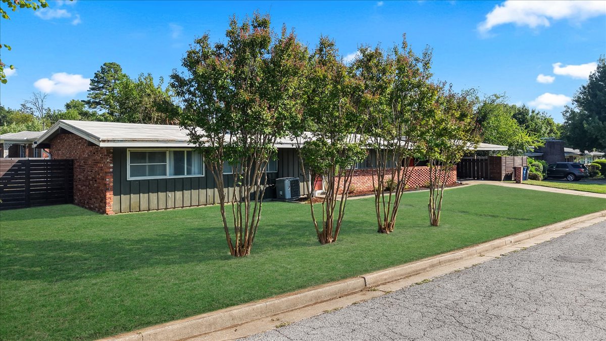 5803 E 25th Place Tulsa OK 74114