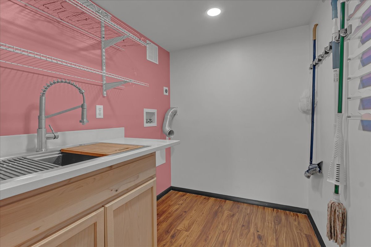 5803 E 25th Place Tulsa OK 74114