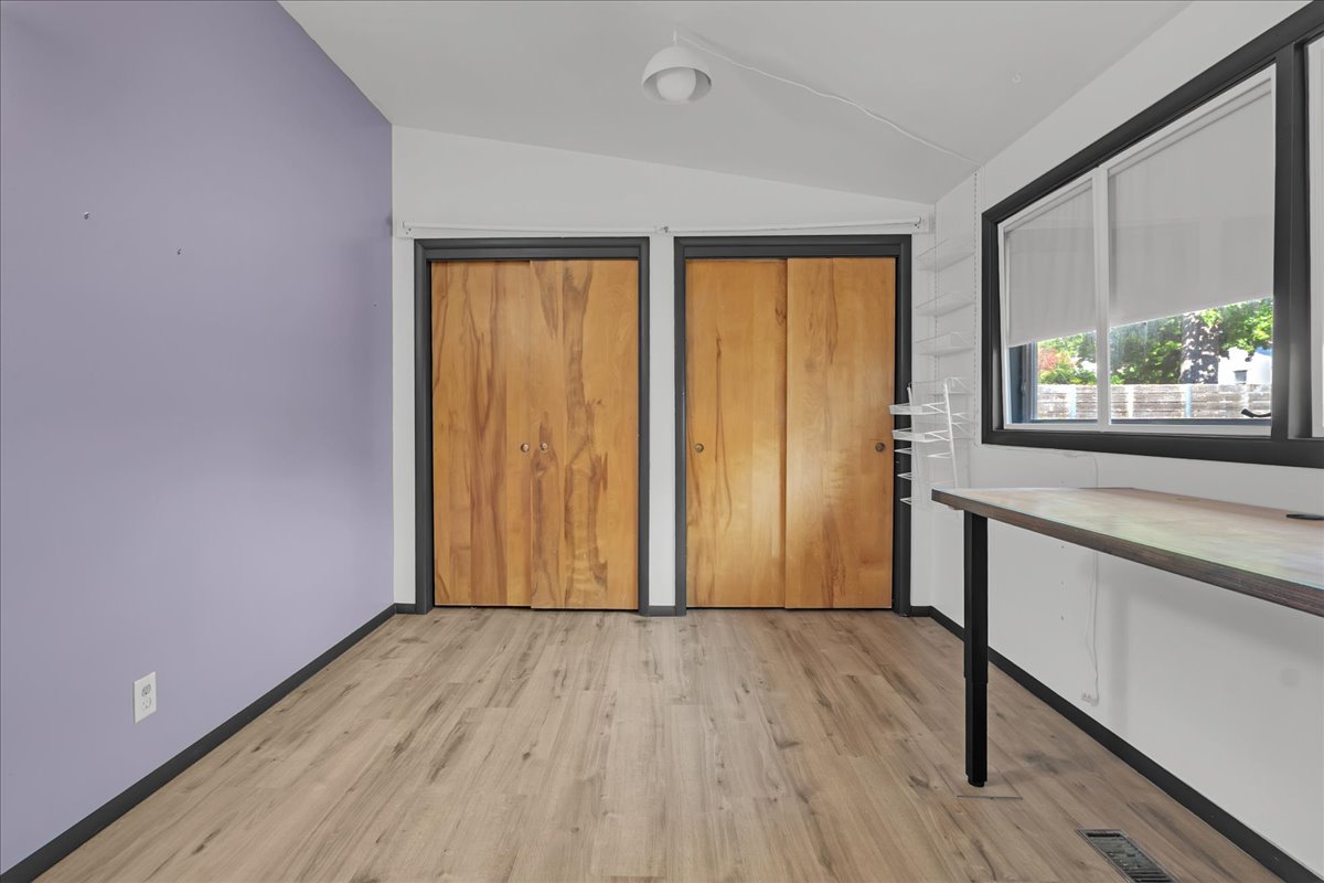 5803 E 25th Place Tulsa OK 74114