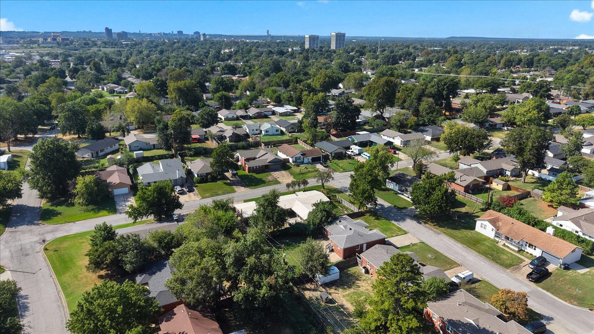 5803 E 25th Place Tulsa OK 74114