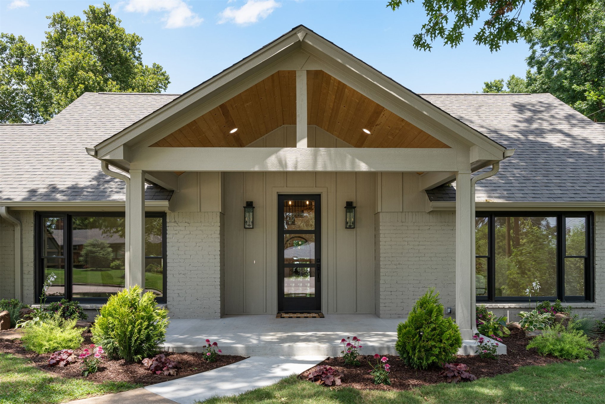 2819 E 37th Place Tulsa OK 74105