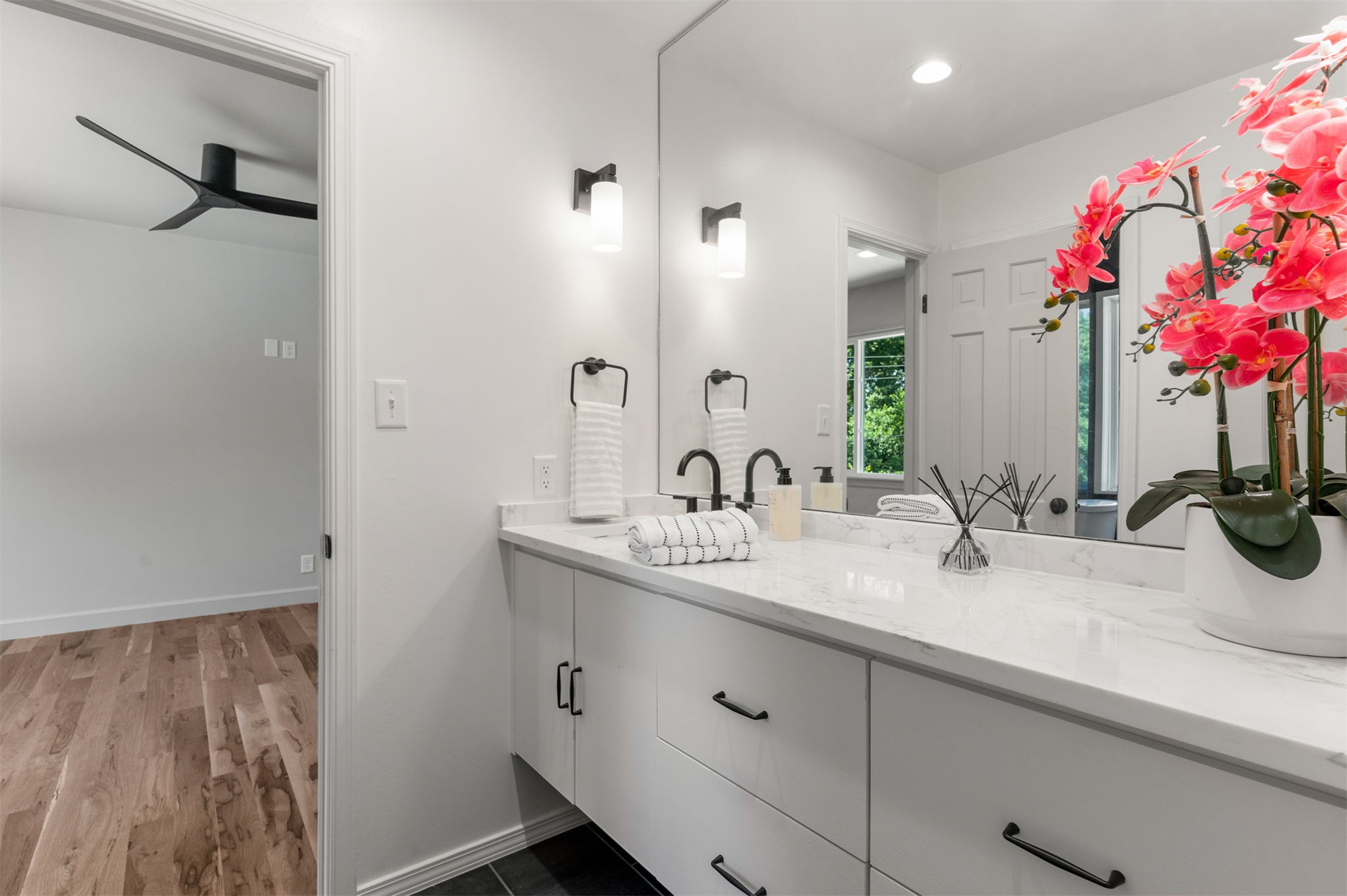 2819 E 37th Place Tulsa OK 74105