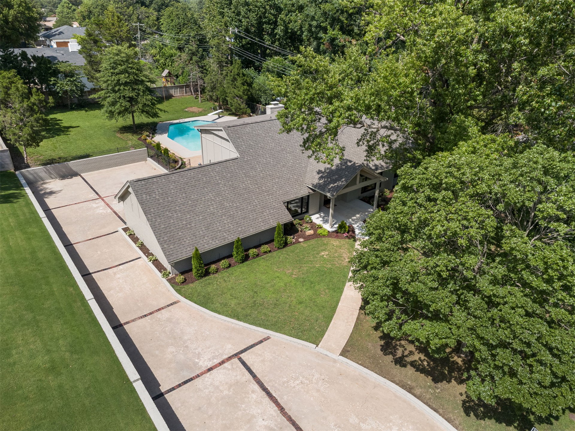 2819 E 37th Place Tulsa OK 74105
