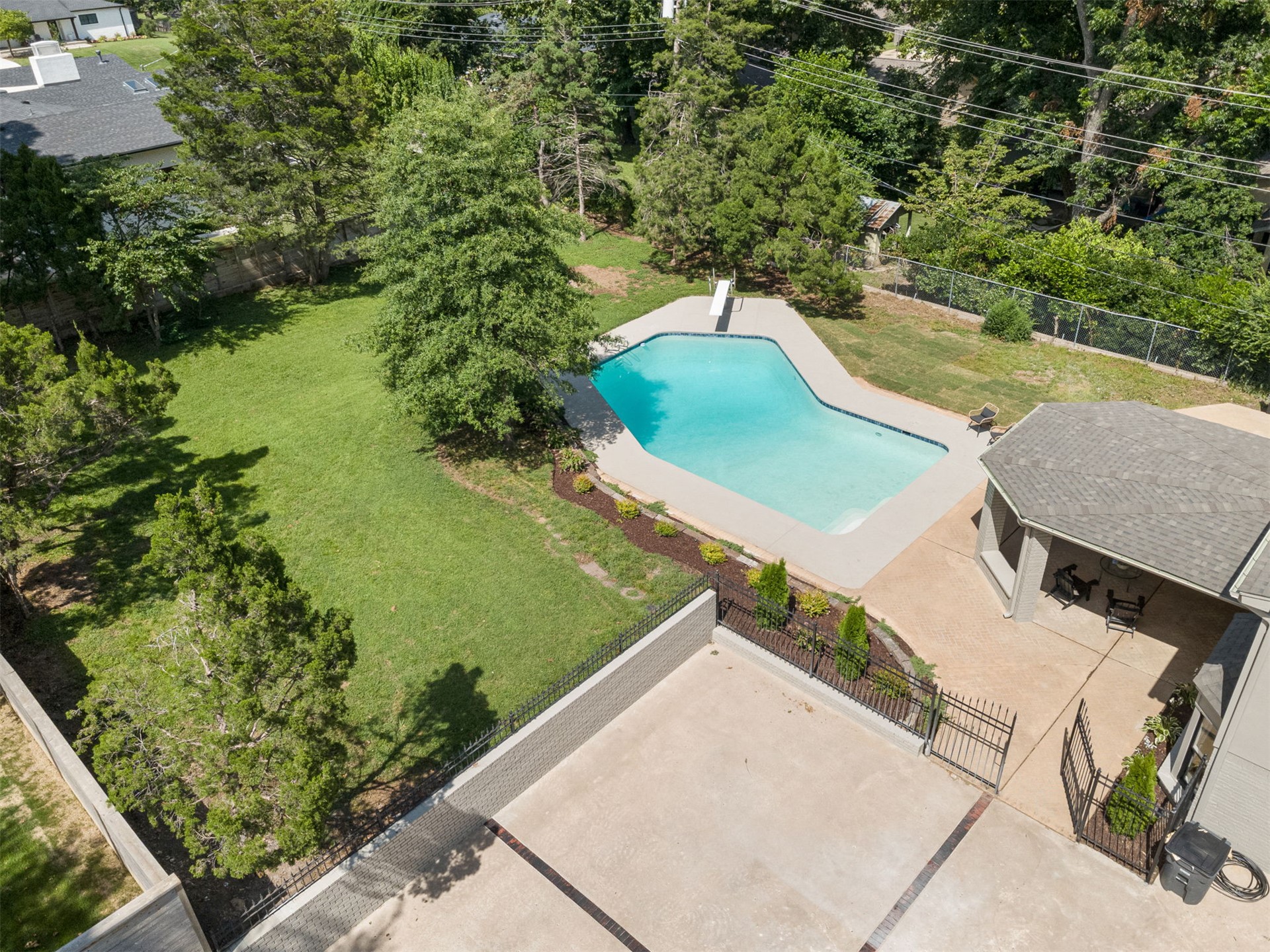 2819 E 37th Place Tulsa OK 74105