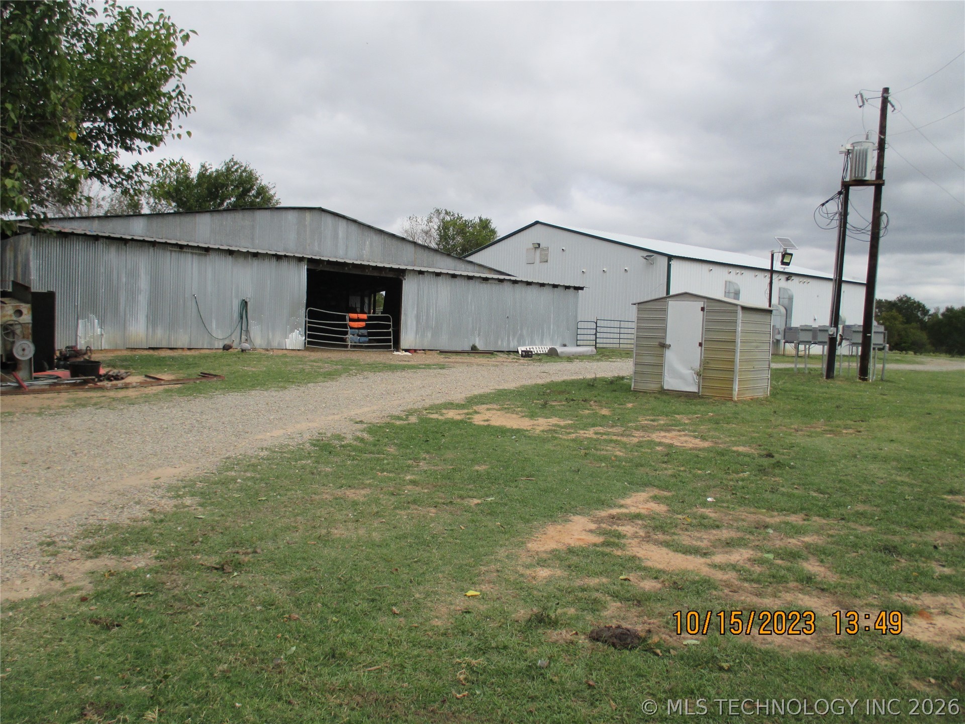2905 E 2110 Hugo OK 74743