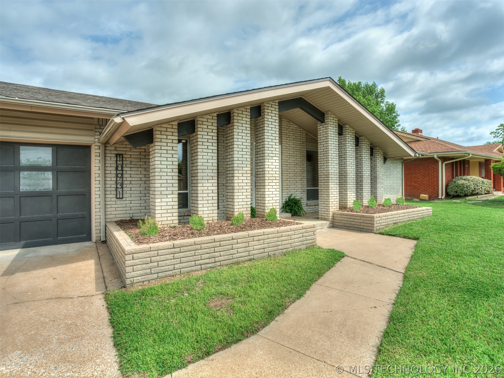 10931 E 28th Place Tulsa OK 74129