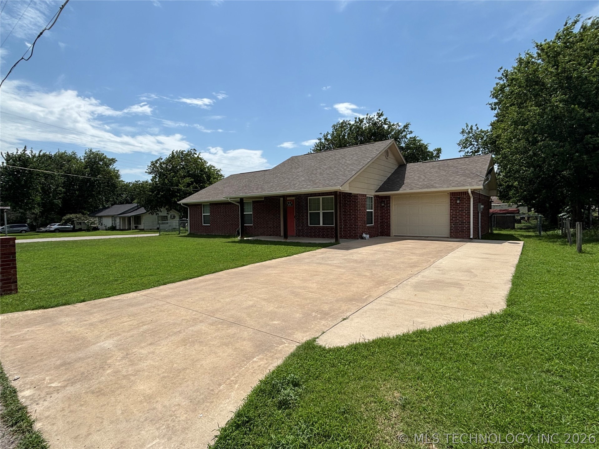 220 S Arkansas Caddo OK 74729