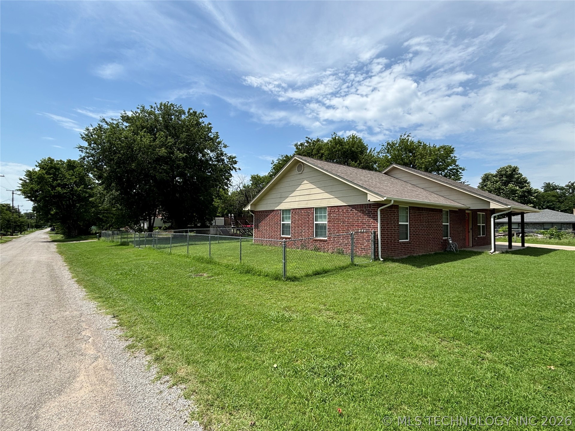 220 S Arkansas Caddo OK 74729