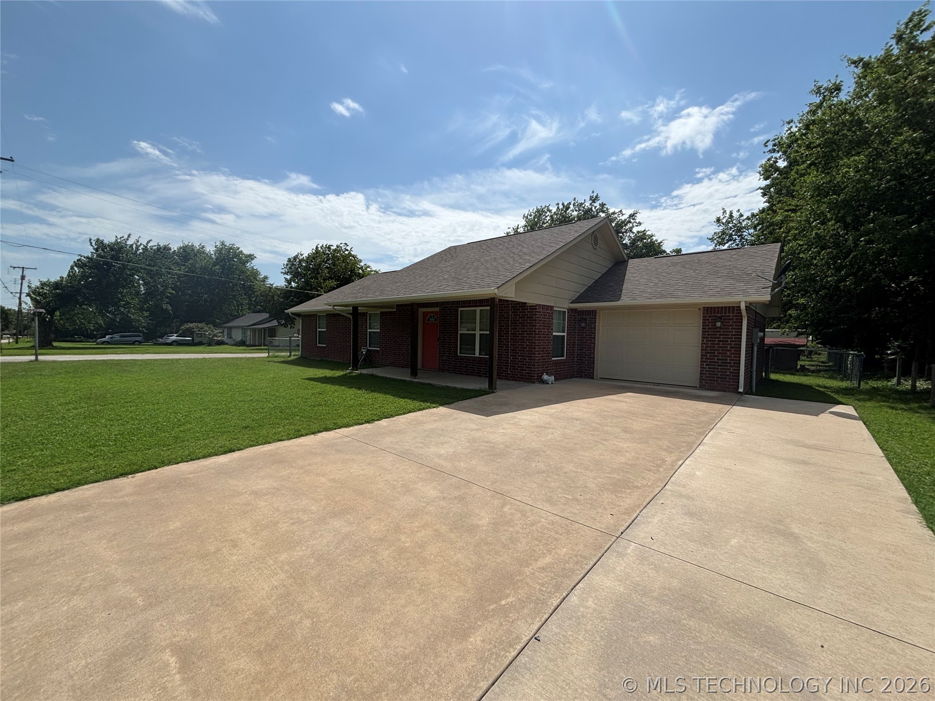 220 S Arkansas Caddo OK 74729