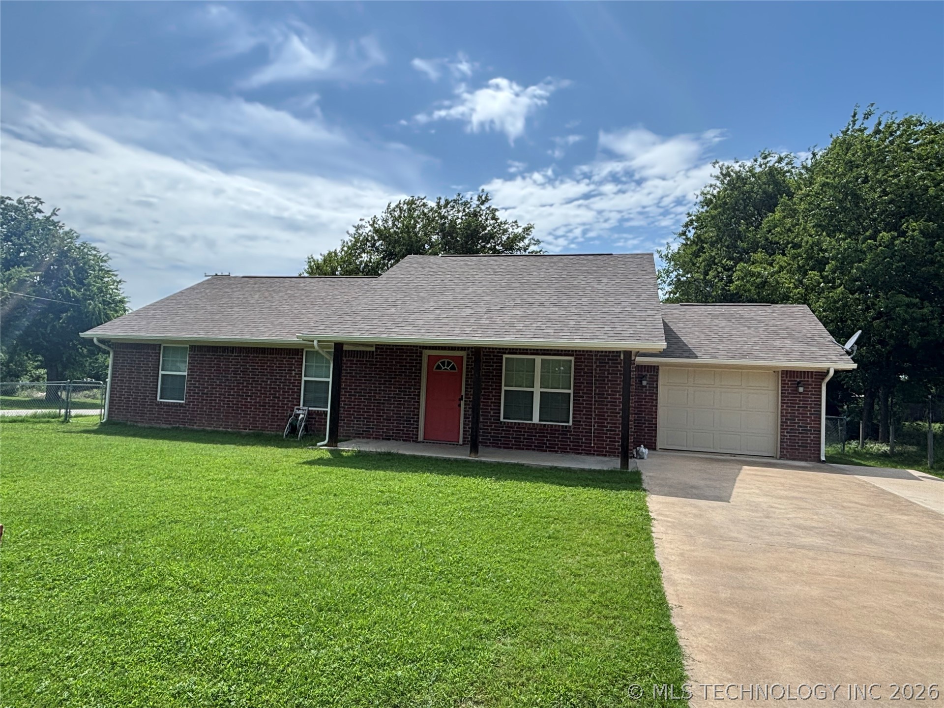 220 S Arkansas Caddo OK 74729