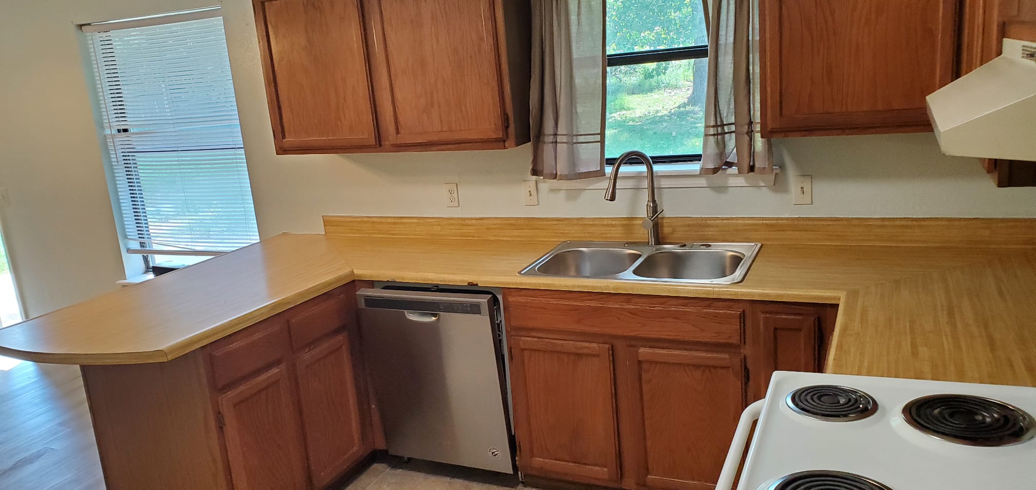 1412 N Poplar Avenue Broken Arrow OK 74012