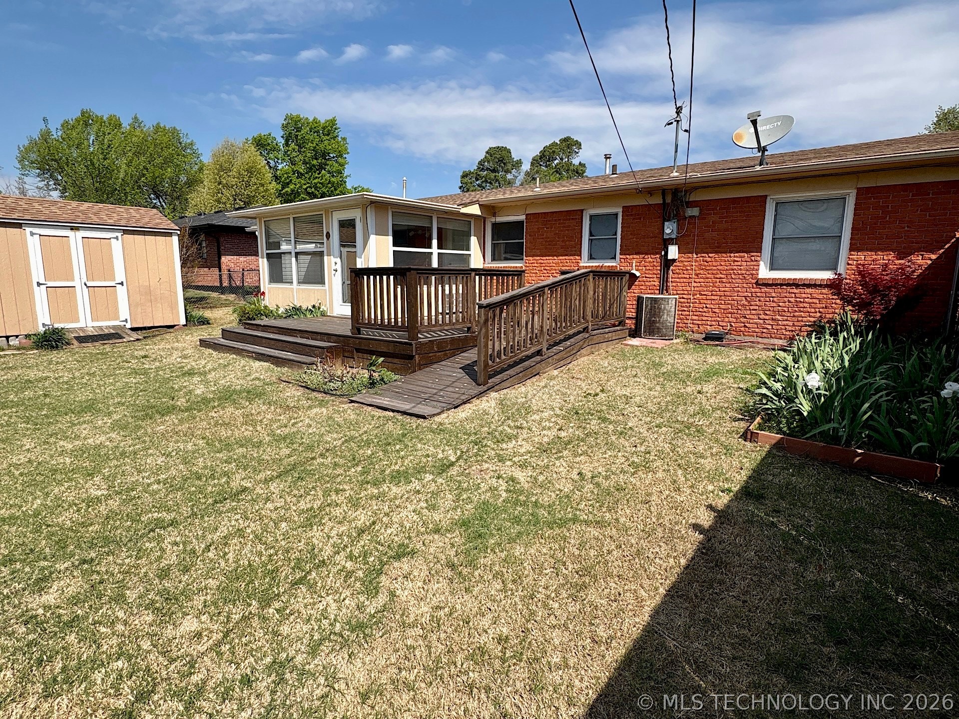 1013 E 10th Street Cushing OK 74023